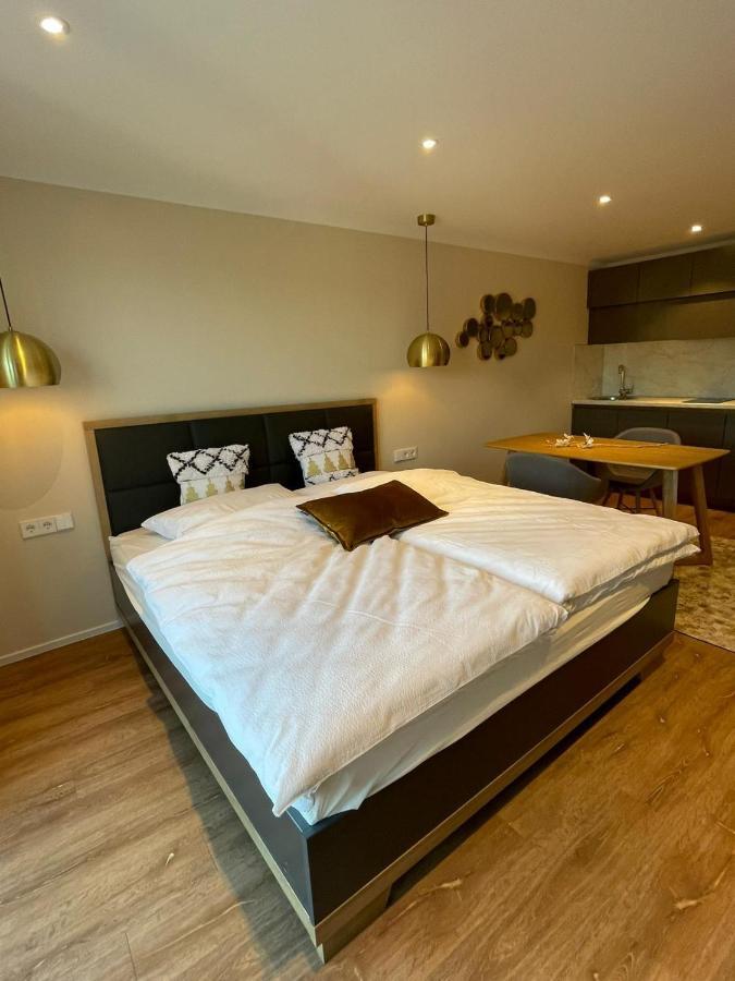 Stadtvilla Apartments Ferienwohnungen Weinsberg Luaran gambar